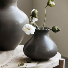 Load image into Gallery viewer, Santa Fe Vase - Medium